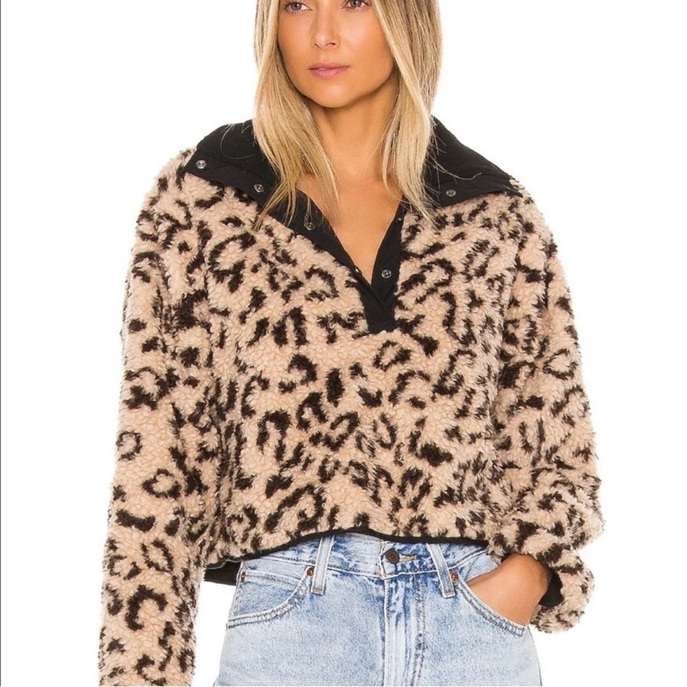 SAYLOR Rianne Cheetah Pullover Size Small